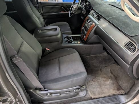 Used 2013 Chevrolet Tahoe 4WD image 16