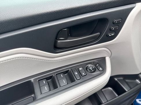 Used 2024 Honda Odyssey EX-L image 10