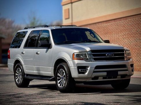 Used 2017 Ford Expedition XLT AWD/4WD image 1