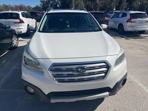 Used 2015 Subaru Outback 2.5i Limited image 2