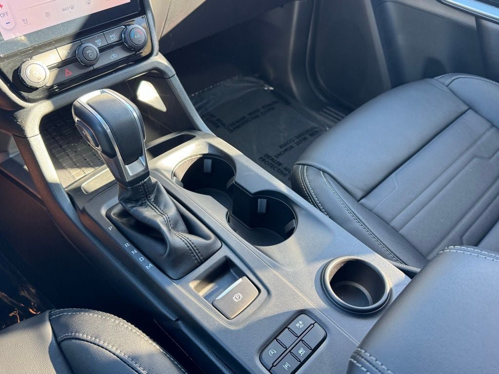 New 2024 Ford Ranger Lariat RWD image 32