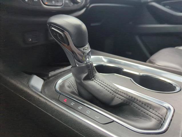 Used 2023 Chevrolet Traverse Premier w/ Redline Edition AWD/4WD image 11
