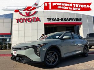 Used 2025 Kia K4 LXS video 1