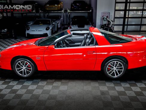 Used 2002 Chevrolet Camaro Z28 w/ SS Performance/Appearance Pkg RWD image 73