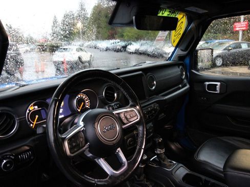 Used 2021 Jeep Wrangler Unlimited Sahara image 11