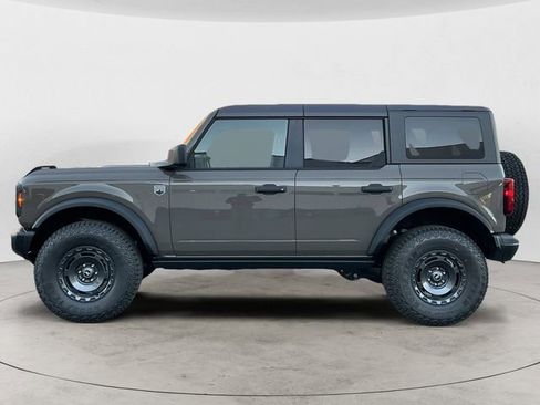 New 2025 Ford Bronco Big Bend w/ Black Diamond Package AWD/4WD image 2
