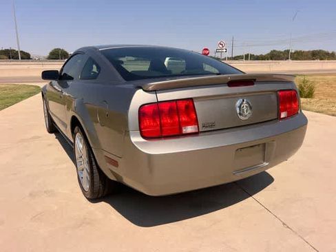Used 2008 Ford Mustang Coupe RWD image 5