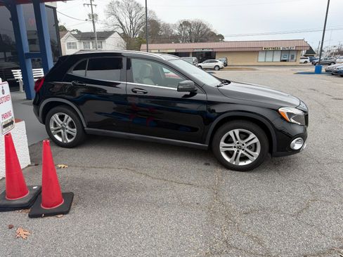 Used 2018 Mercedes-Benz GLA 250 image 4