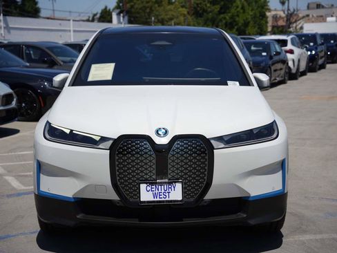 Used 2024 BMW iX xDrive50 w/ Radiant Heating Package AWD/4WD image 2