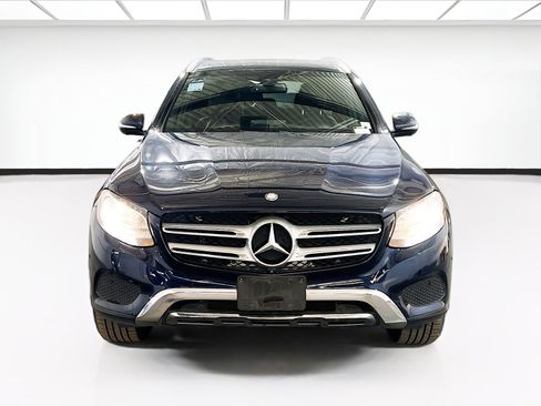 Used 2017 Mercedes-Benz GLC 300 4MATIC image 2
