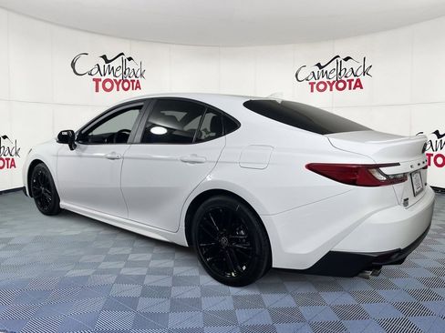 New 2026 Toyota Camry SE image 5