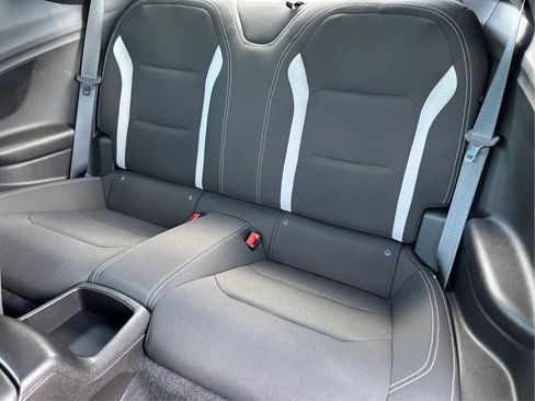 Used 2018 Chevrolet Camaro SS RWD image 14