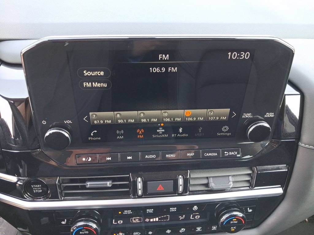 Used 2025 Nissan Pathfinder SL AWD/4WD image 14