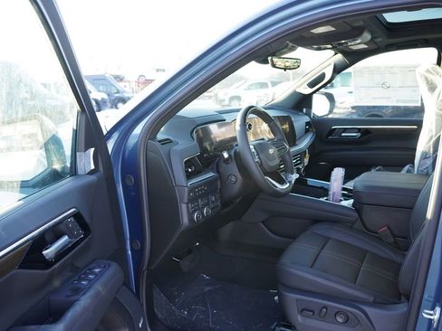 New 2026 Chevrolet Suburban High Country AWD/4WD image 10