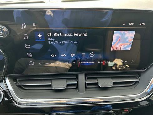 New 2026 Chevrolet Trax RS w/ Driver Confidence Package image 17