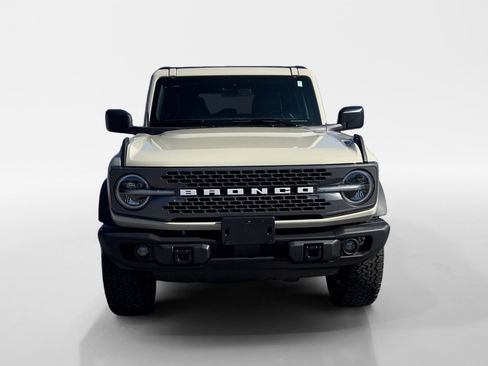 New 2025 Ford Bronco Badlands image 9
