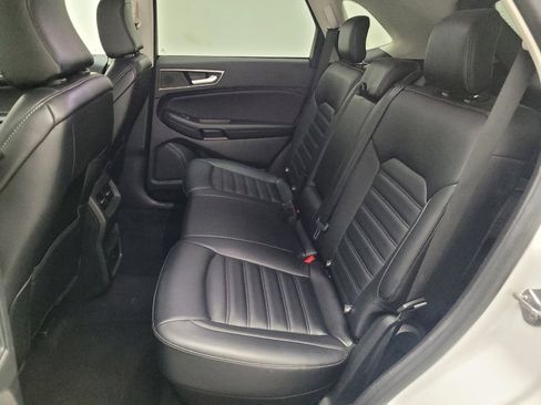 Used 2024 Ford Edge SEL image 18