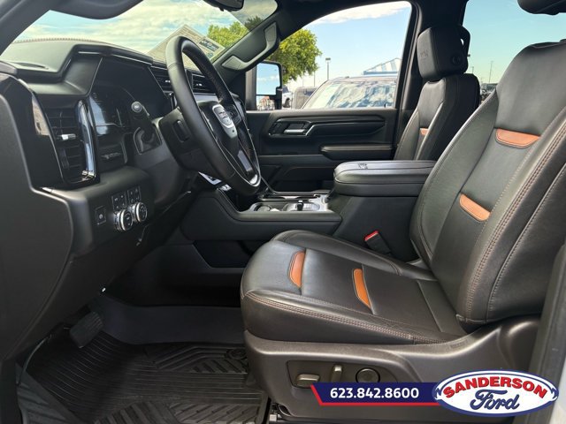 Used 2024 GMC Sierra 2500 AT4 w/ AT4 Premium Plus Package AWD/4WD image 15