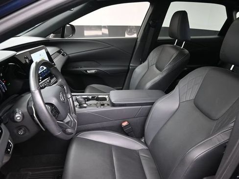 Used 2024 Lexus RX 350 Premium w/ Accessory Package (Z1) AWD/4WD image 21