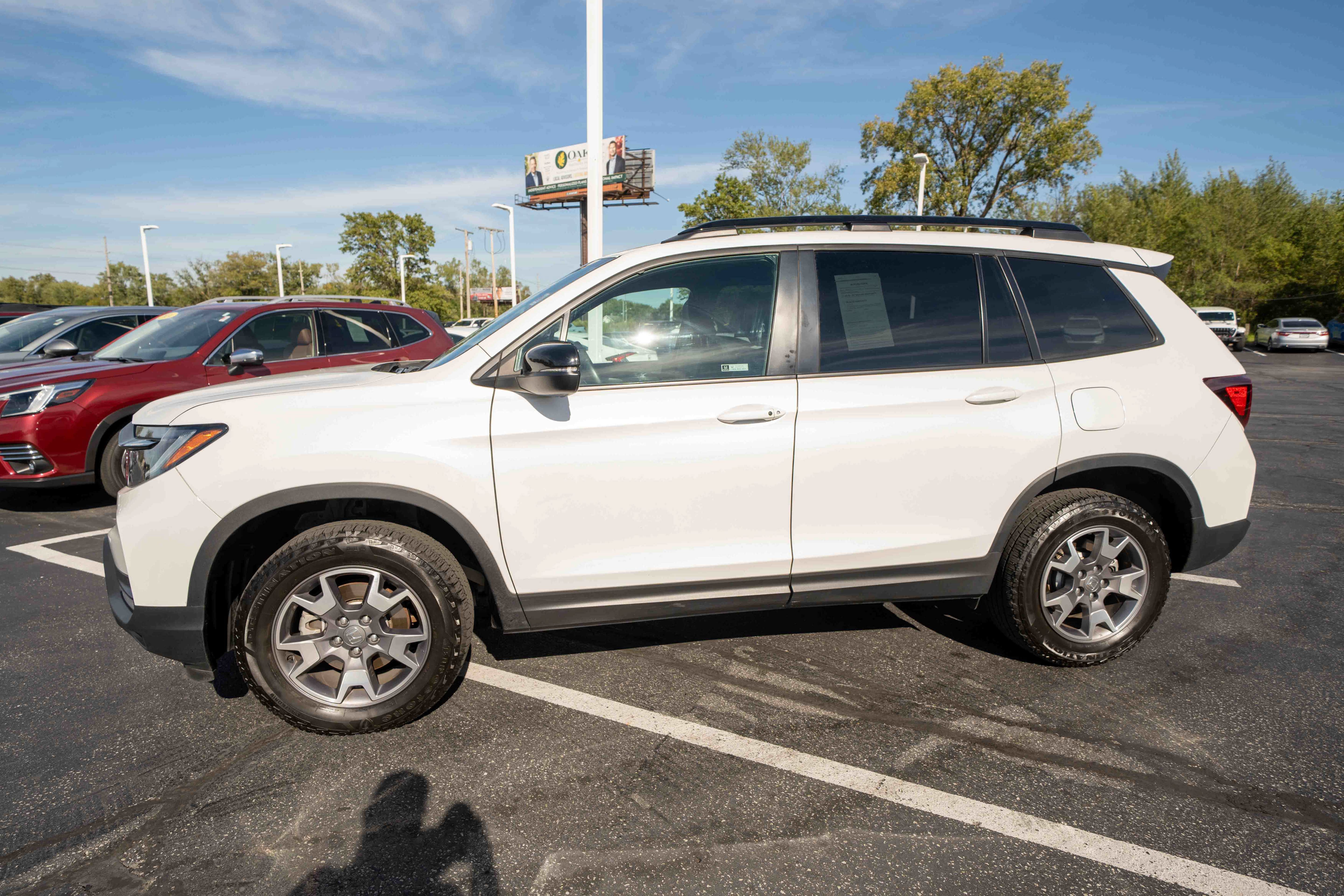 Used 2023 Honda Passport TrailSport image 3