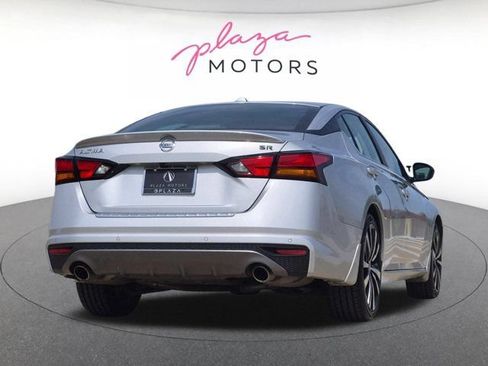 Used 2022 Nissan Altima 2.5 SR FWD image 5