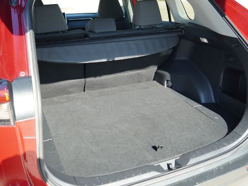 Used 2023 Toyota RAV4 XLE image 31