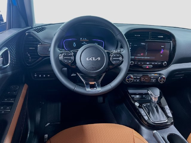 Used 2025 Kia Soul EX FWD image 23