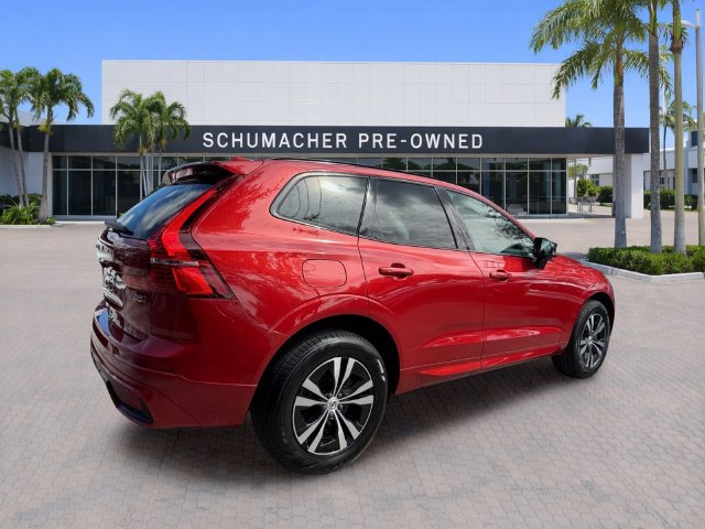 Used 2024 Volvo XC60 B5 Core AWD/4WD image 7
