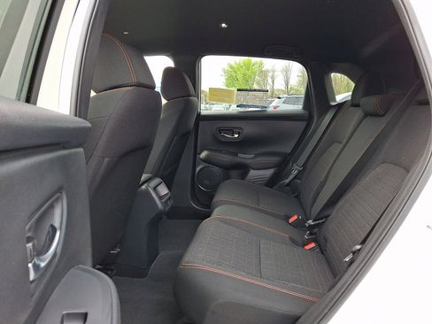 Used 2024 Honda HR-V Sport image 10