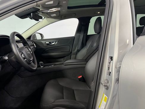 Used 2025 Volvo V60 B5 Cross Country Plus AWD/4WD image 21