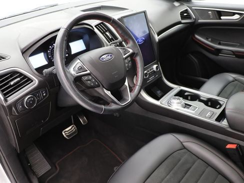 Used 2022 Ford Edge ST-Line image 12