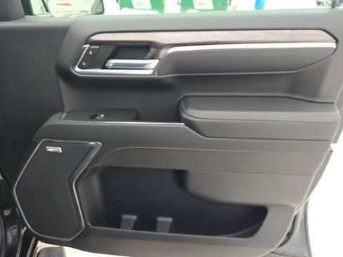 Used 2022 Chevrolet Silverado 1500 LTZ image 47