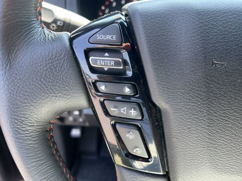 Used 2022 Nissan Frontier PRO-4X w/ Technology Package image 31