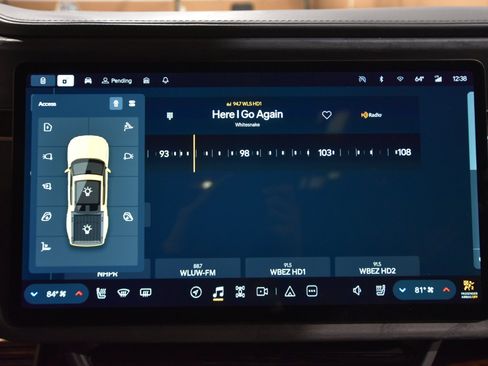 Used 2022 Rivian R1T Adventure image 24