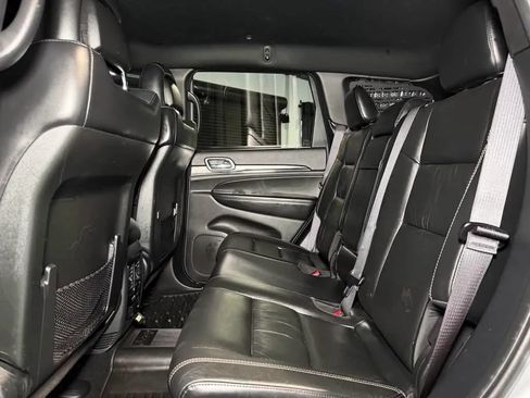 Used 2019 Jeep Grand Cherokee Limited AWD/4WD image 19