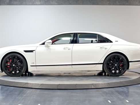 Used 2021 Bentley Flying Spur W12 w/ First Edition Specification AWD/4WD image 26
