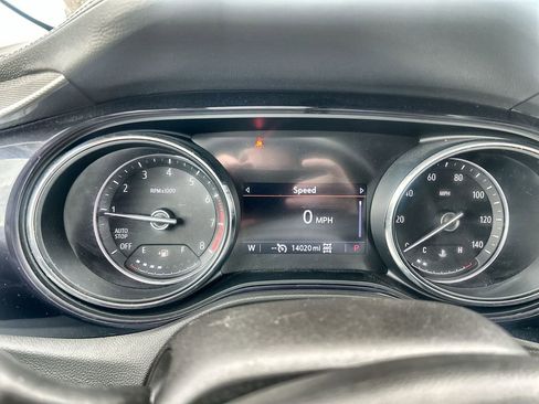 Used 2023 Buick Encore GX Select w/ Sport Touring Package image 21