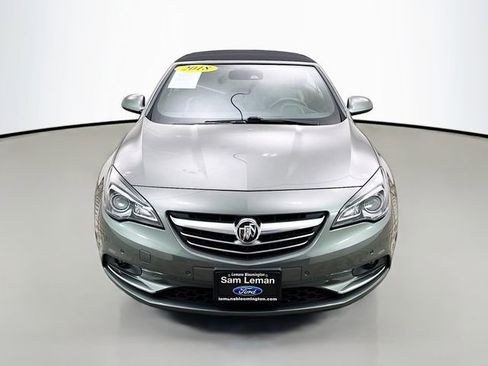 Used 2018 Buick Cascada Premium image 2