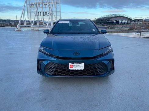 Certified 2025 Toyota Camry SE image 5