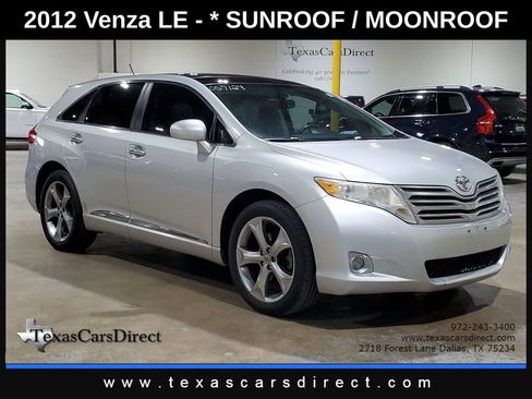 Used 2012 Toyota Venza Limited image 3