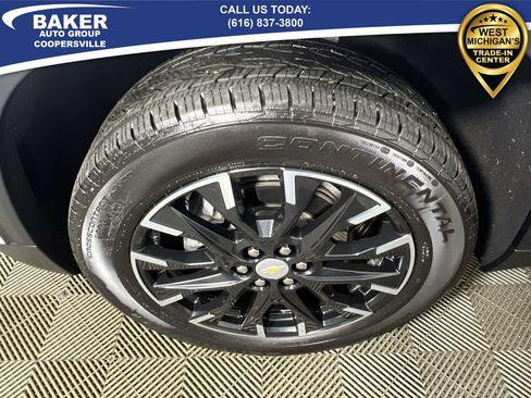 Certified 2025 Chevrolet Traverse LT w/ Sun and Wheel Package image 34