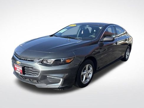 Used 2018 Chevrolet Malibu LS FWD image 3