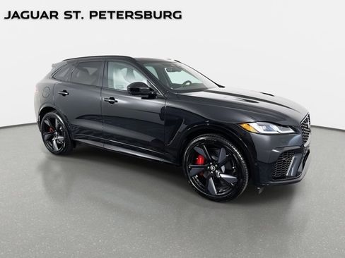 New 2026 Jaguar F-PACE SVR image 3