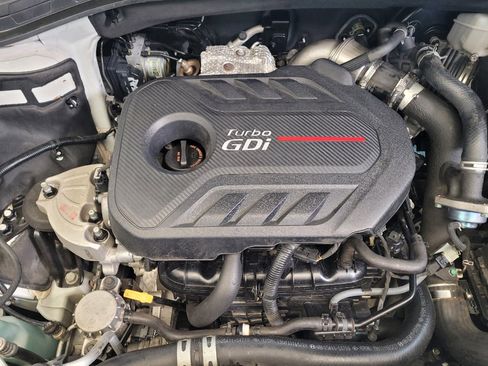 Used 2019 Hyundai Santa Fe AWD image 30