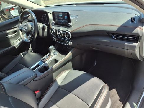 Used 2025 Nissan Sentra SR w/ SR Premium Package FWD image 28