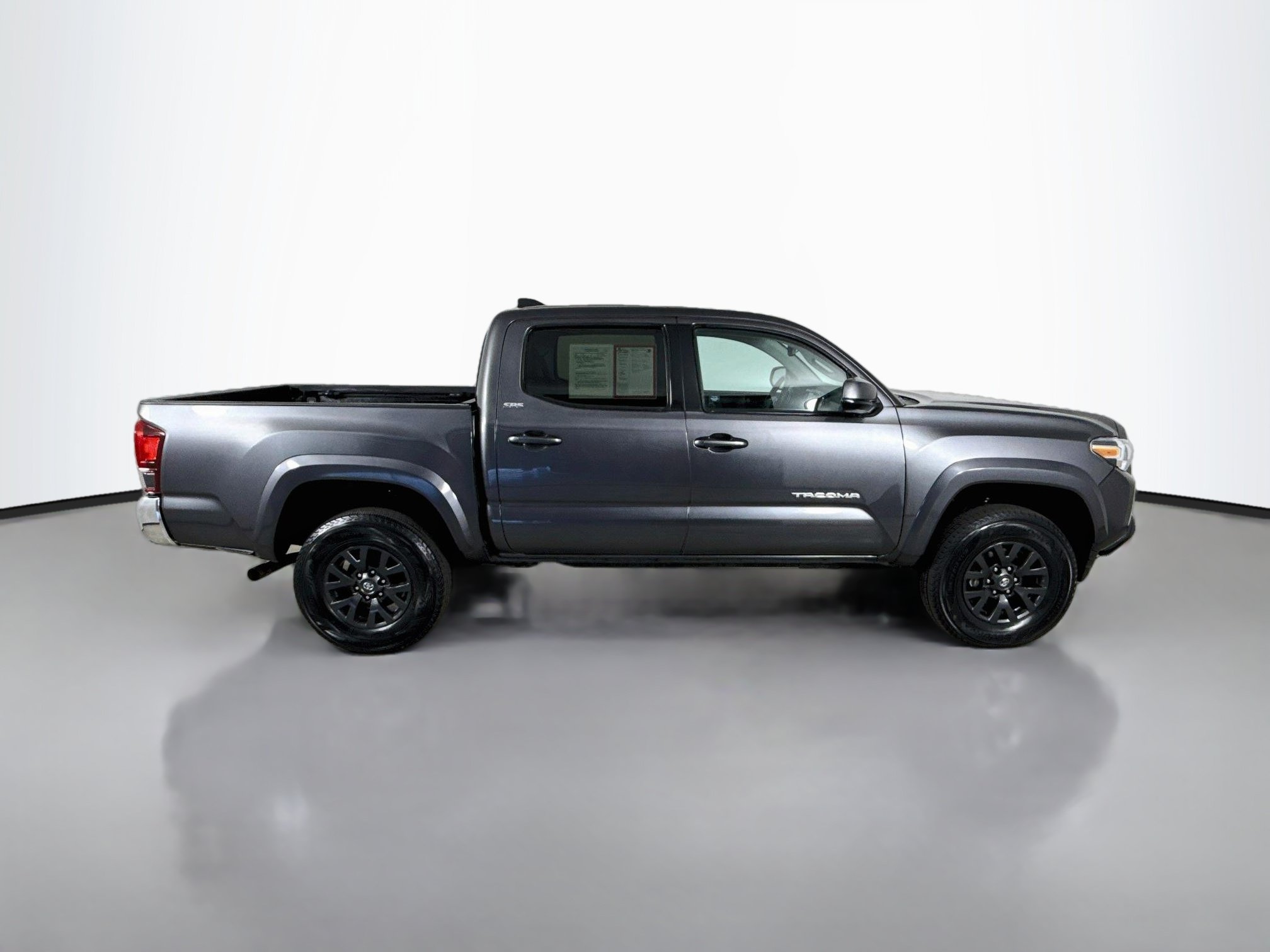 Certified 2022 Toyota Tacoma SR5 RWD image 9