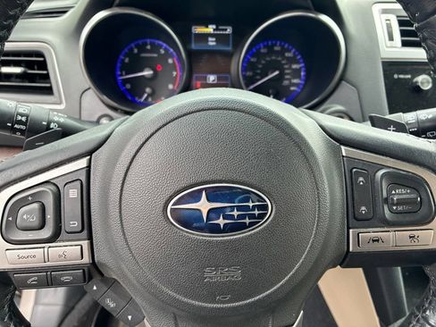 Used 2016 Subaru Outback 2.5i Limited AWD/4WD image 25