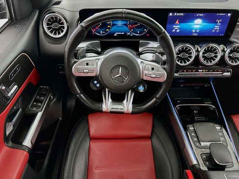 Used 2022 Mercedes-Benz GLB 35 AMG 4MATIC image 22