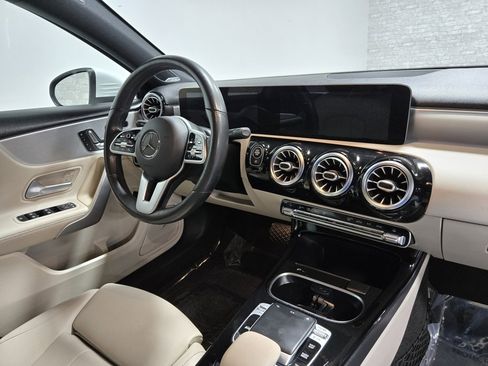 Used 2020 Mercedes-Benz A 220 A 220 image 54