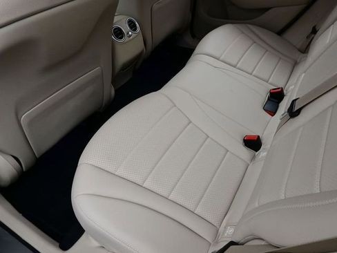 Used 2022 Mercedes-Benz GLC 300 image 14